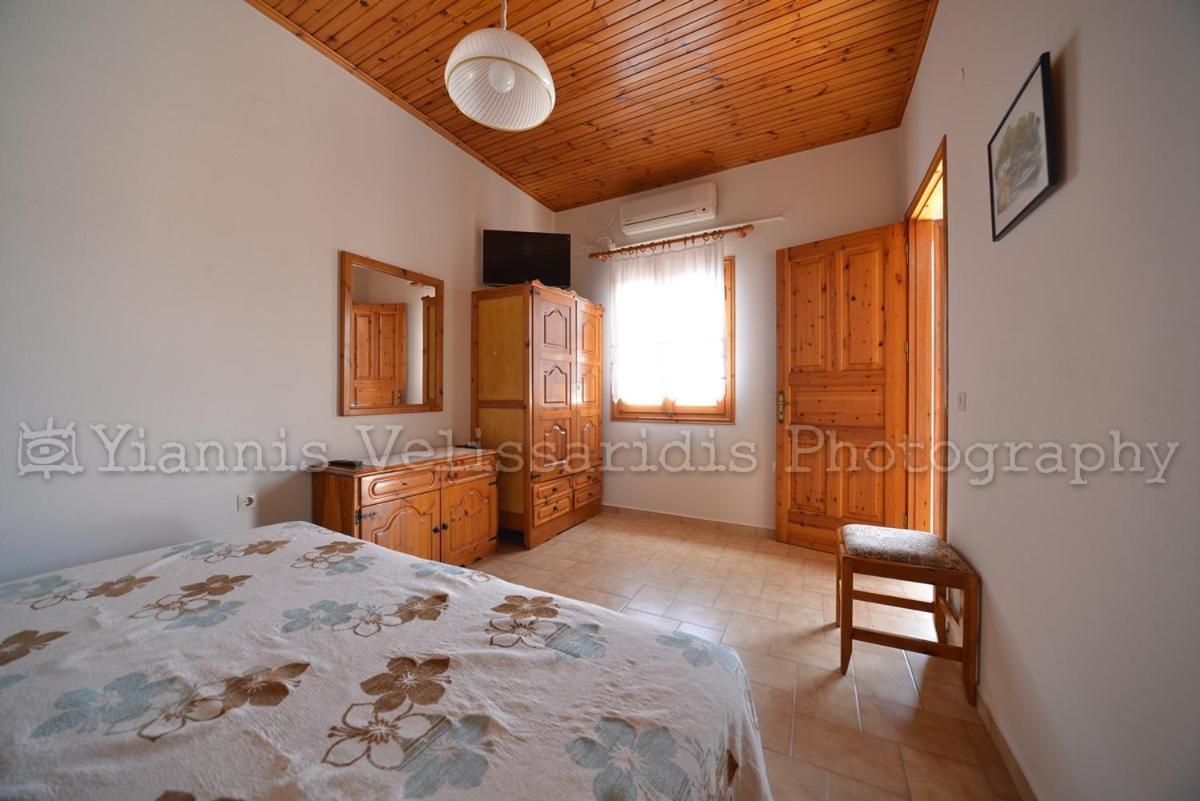 Sotiris Sea View Apartment Gaios Exterior photo
